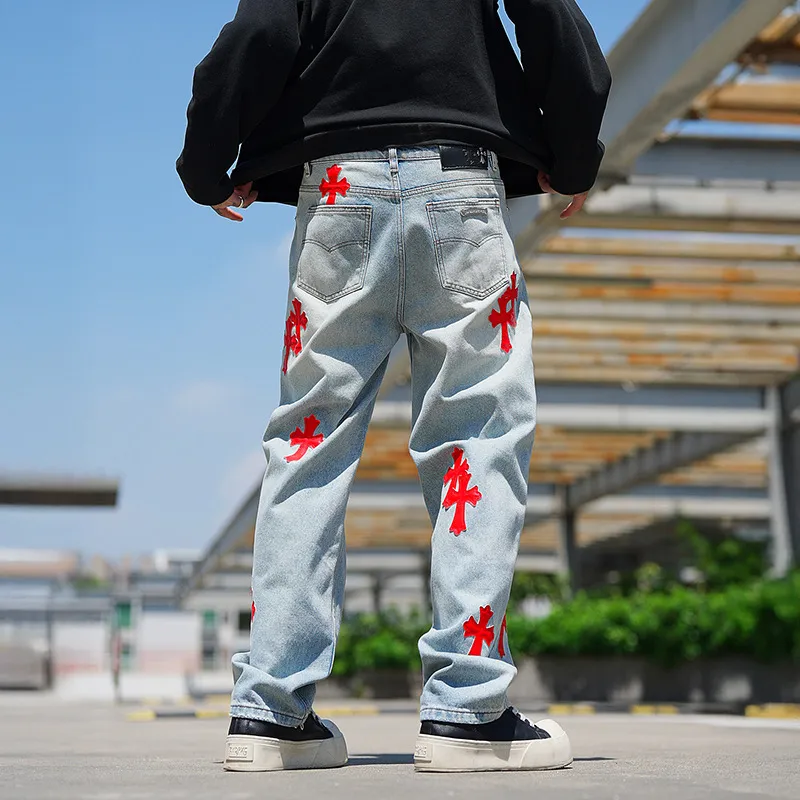 P270 💰 (Top version) chrome hearts ss25 new blue Miami patchwork red leather jeans. Styles with different wash textures, very friendly to people with thin legs and thick legs. The slightly flared version is very flattering to the leg shape. The timeless and moderate length makes it easy to match casually. It has the basic styling foundation for various styles and is a must-have in the wardrobe! The fabric is stiff but also makes the upper body soft without losing texture. The washing process is even more perfect. It is a must-have item for everyone! ! !  Color: blue Size: 30-32-34-36 30 32 34 36 Waist circumference 80 85 90 95 Sitting circumference 105 110 135 120 Foot opening 46 47 48 49 External length 102 103 104 105